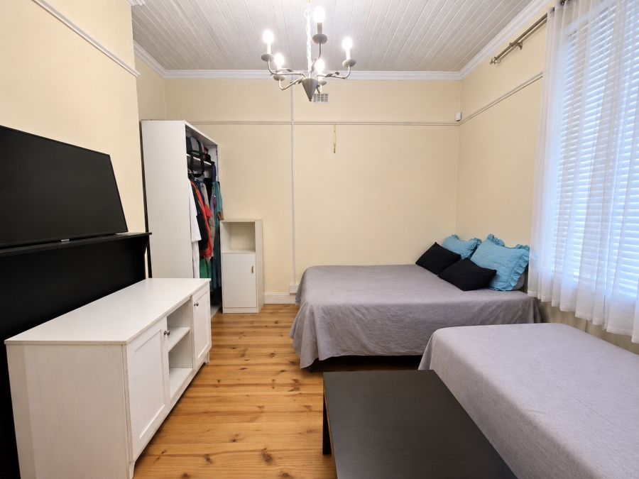 5 Bedroom Property for Sale in Wynberg Western Cape